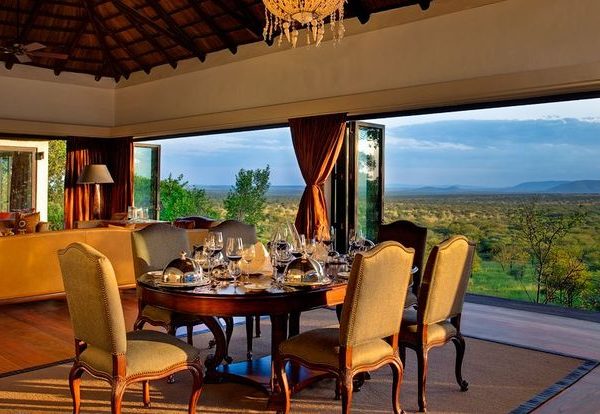 Best Luxury Lodges in Chyulu Hills